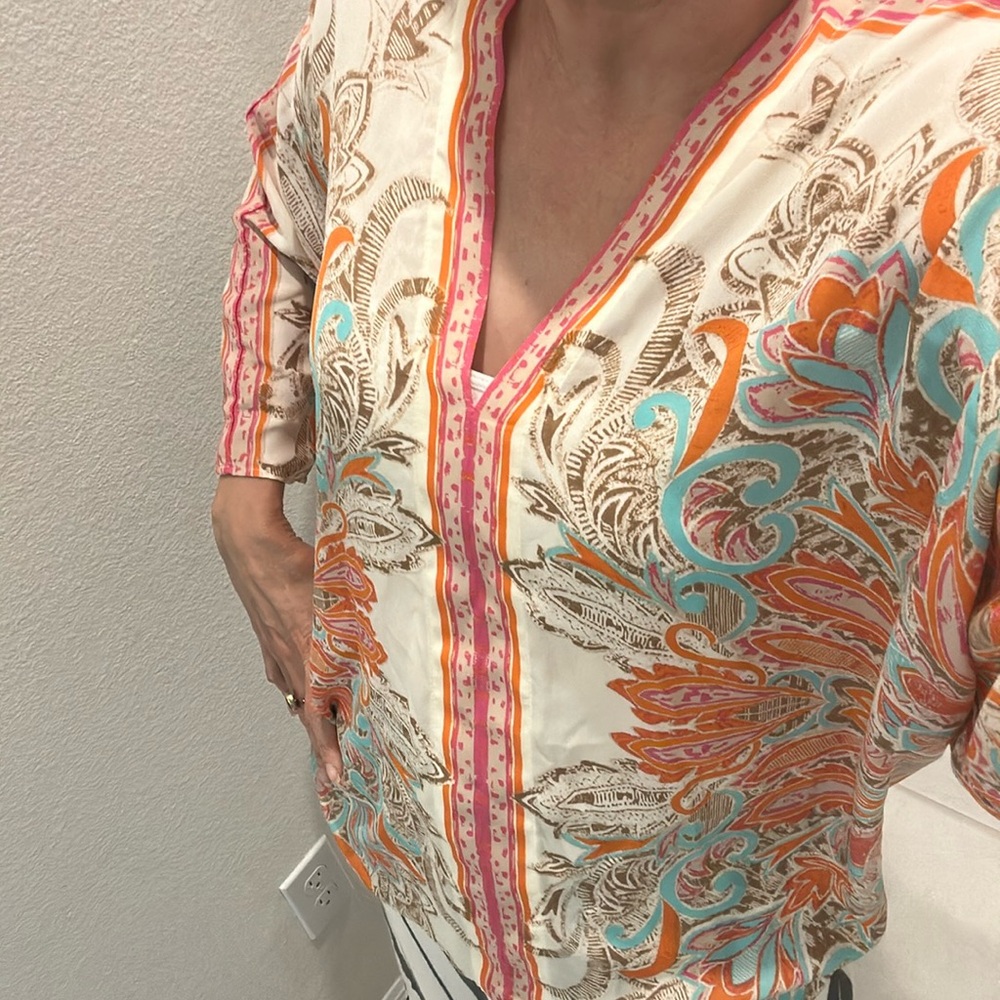 ROSE AND OLIVE Elegant paisley and flower printed Bell Sleeves blouse - Picture 3 of 11